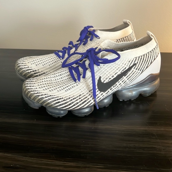 Air VaporMax Flyknit 3 'Zebra' – Size US 9.5 M - Picture 1 of 6